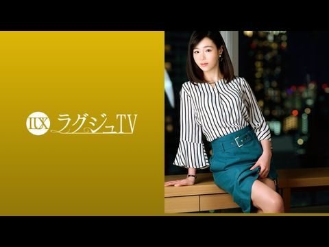 259LUXU-1090 ラグジュTV 1074 上品な佇まいの奥様が旦那の許可を経て念願のAV出演。旦那以外のペニスの刺激に酔いしれ、頬を染めながら中イキ絶頂！！1}