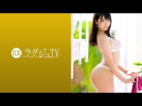 259LUXU-1114 ラグジュTV 1097 ムチムチグラマラスボディを持つ卑猥な美容部員。久しぶりのセックスに興奮を抑えきれず、巨乳を揺らしてイキ乱れる。1}