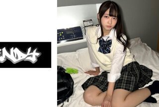 534IND-142 【個人撮影】くせ毛の可愛らしい制服女子とP活_恥じらいながらもベッドがビチャビチャになるまで乱れてくれました。}