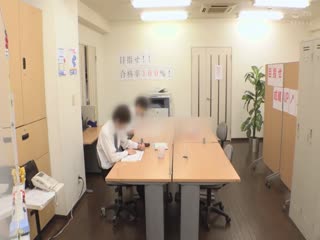 DOCP-119 「見ないで…おしっこ漏れちゃう…」変態塾講師に利尿剤＆媚薬を盛られ和式便所で大}