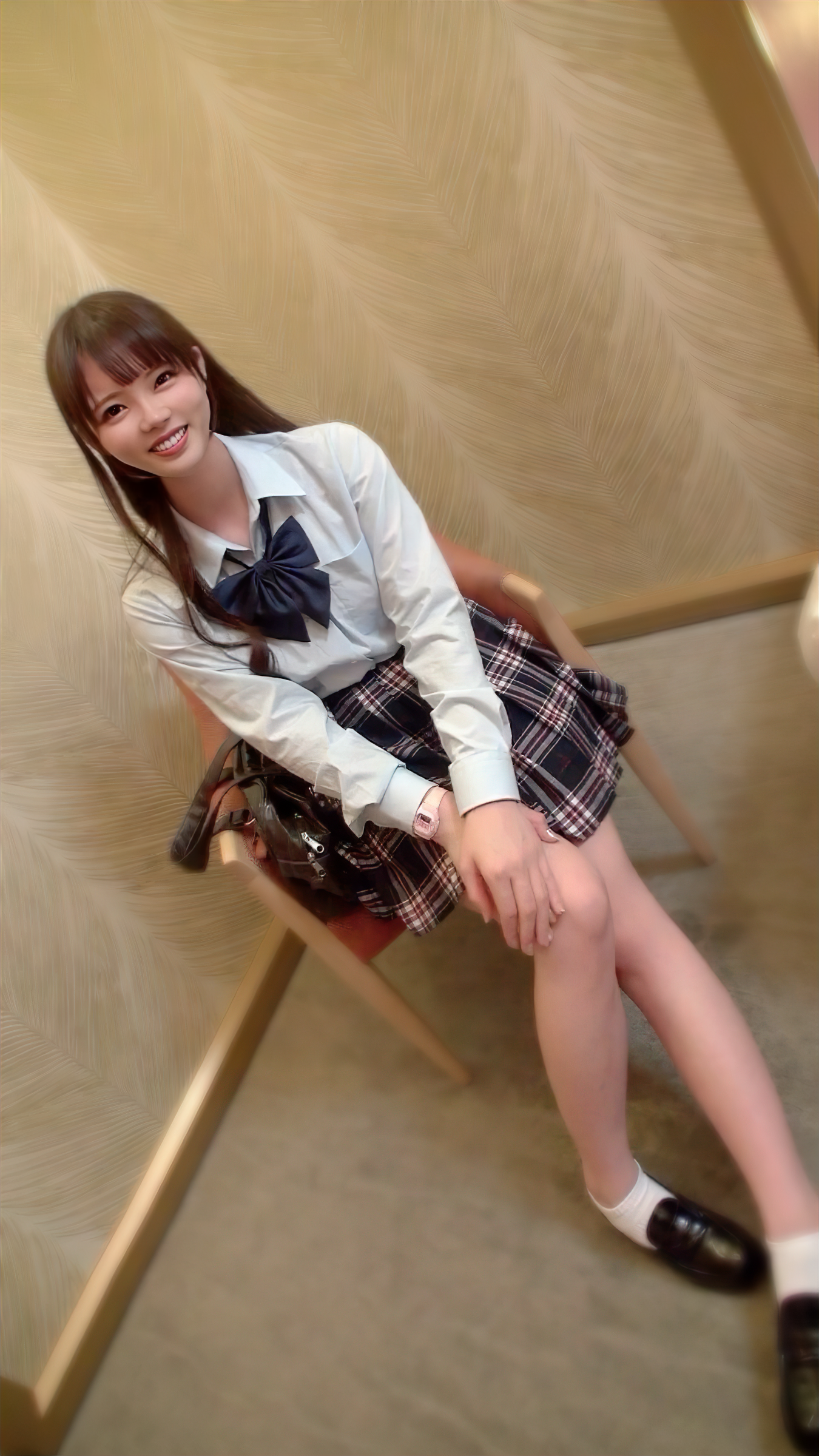 FC2-4245635 元ミスコン東北代表の18歳足が震えて立てなくなるまで複数男による連続限界中出し4連続。}