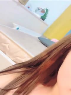 美女落九川说话嗲嗲娇嫩小美女,萌萌哒解开内衣}