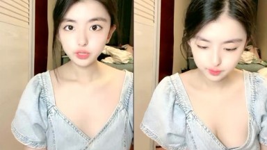 Joy宝贝治愈笑容五官小巧萝莉宝藏女孩怎么有那么甜的正点女孩小奶兔软又翘挺.}
