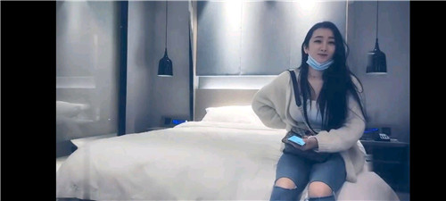 极品女神外围F罩杯甜妹}
