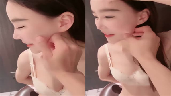 白皙苗窕美乳小姐姐和狼友激情啪啪.}